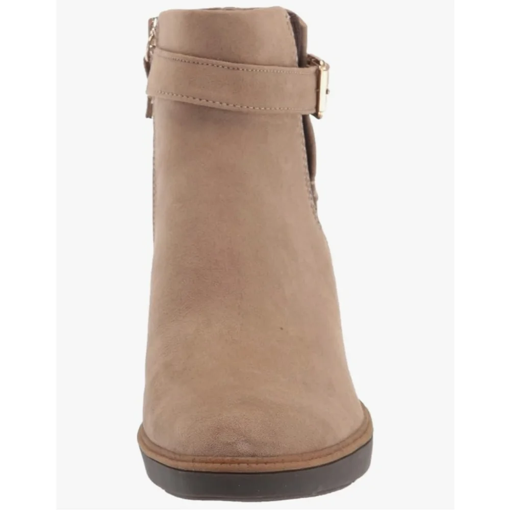 Dr Scholl's Classic Ripple Buckle Wedge Boots Booties - 10 M Khaki Tan Beige